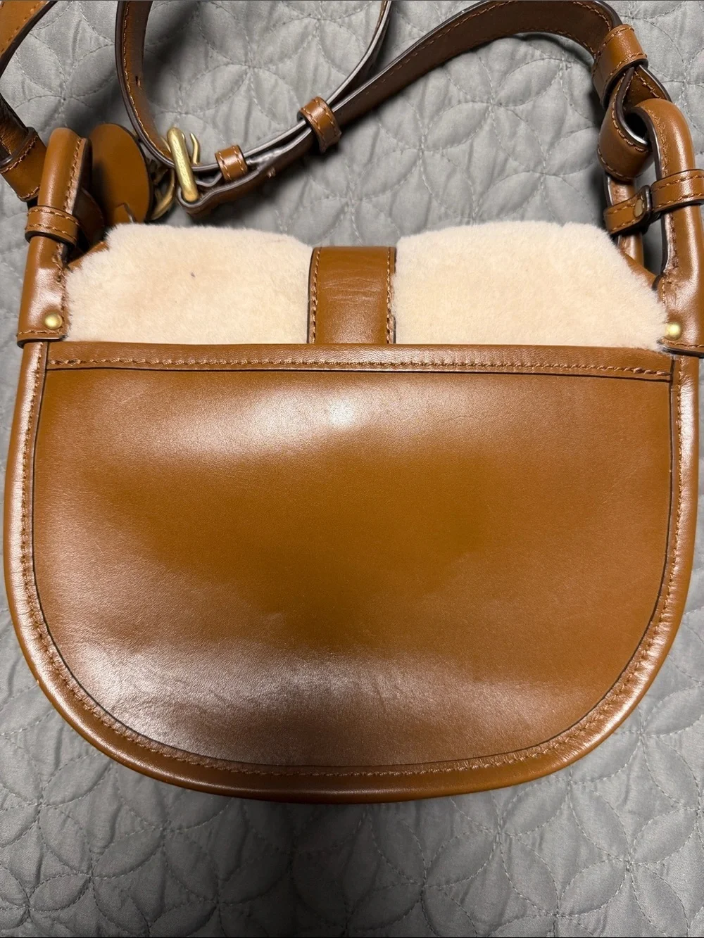Michael Kors Hamilton Shearling Small Messenger Crossbody Bag Luggage Brown